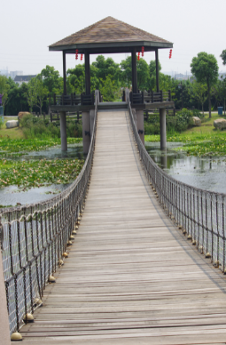 河北木质吊桥安装的时候应该注意些什么?